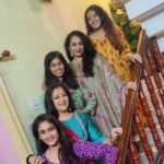 Rekha Krishnappa Instagram - Celebrations with family are the happiest moments 🥰🥰🥰 #deepavalli #deepavalli2023❤️ #diwali #celebrations #familytime #happiness Home