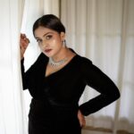Remya Nambeesan Instagram - proudly imperfect ❤️ Styling @stylestoriesbypriyanka Make up n Hair @_sanaah._ Photography @kunjippaaru Jewellery @alameen_fashion_jewels Costume @syraclothing_ Location @tentgraam #countryhome Kochi, India