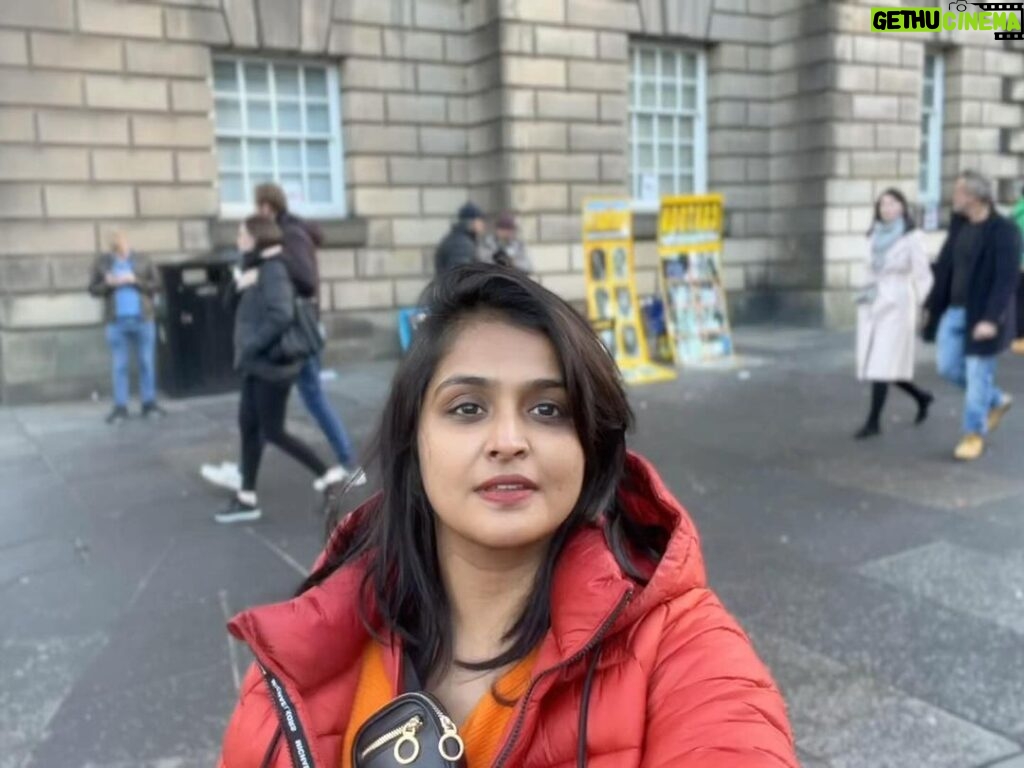 Remya Nambeesan Instagram - Life ❤️!! #edinburgh Edinburgh Old Town--Royal Mile