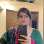 Remya Nambeesan Instagram - अँखियों के झरोखों से मैंने देखा जो सांवरे अँखियों के झरोखों से मैंने देखा जो सांवरे तुम दूर नज़र आए बड़ी दूर नज़र आए 🎶 🎵 🎶 🎵
