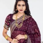 Reshma Shinde Instagram - बाई ग... . HMUA- @tejasvikadam_makeupartist shoot by- @portraitroom_ outfit- @designertanu_