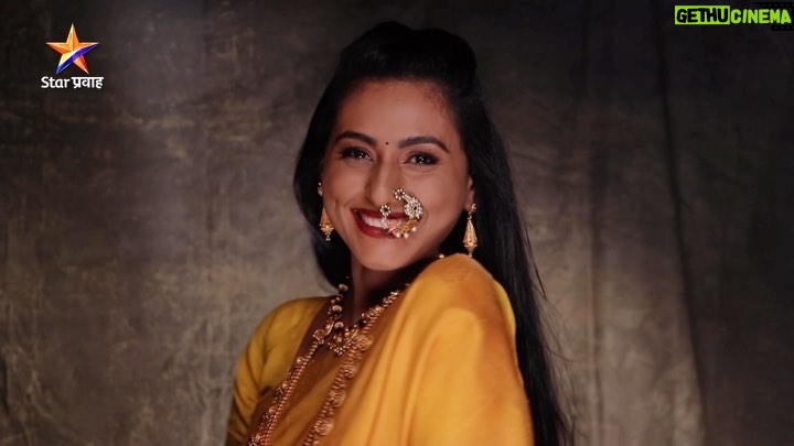 Reshma Shinde Instagram - ओजस्विता, आनंद आणि उत्साह यांचे सूचक असा आजचा रंग 'पिवळा'... #Navratri #Day4 #YellowColor #StarPravah Video Credit @tejasnerurkarr @reshmashinde02 @mumbaitimes @maharashtratimesonline