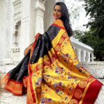 Reshma Shinde Instagram – Post diwali vibes🪔✨🪔

#happy
#goodvibes
#paithani

visit @mysilklove  for  more beautiful collection ❤️