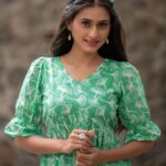 Reshma Shinde Instagram - Green cotton printed dress Customization available . . Outfit details : Fabric : cotton Size : XS to XXXL . . Muse : @reshmashinde02 📷 : @aakash.a.dhumal MUA : @trupti_makeup_expert . . . #fashion#kautuka#ethnic#monsoon#yellowkurti#coordset#titeeksha#vastra#irkal#västrahamnen#traditional#srk#cottonblack#instagram#fashionlove#traditional#blue#ikatcoordsets#marathiactress#marathiceleb#maharastrianfestival#onlineshopping#indianfashionbloggers#casualoutfit Mumbai, Maharashtra