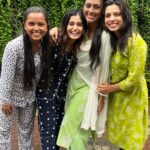 Reshma Shinde Instagram - Maa-ke-Beti ya doing ma-ke-ba . . 🎥- @meghanjadhav . . . #makeba #reels #dancereels #rangmazavegla #deepika #kartiki #shweta #deepa #tanishkavishe #anushkapimputkar #anaghaatul #reshmashinde #trending #celeb #starpravah