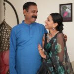 Reshma Shinde Instagram - Happy father's day बाबा ❤️ तुमच्या चेहऱ्यावरच हसू असंच कायम राहू दे...🧿 #fathersday #family #blessed #love