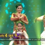 Reshma Shinde Instagram - ‘डी टू डी क्वीन्स’ मध्ये सामील होणार दीपा... ‘मी होणार सुपरस्टार - जल्लोष ज्युनियर्सचा’ महाअंतिम सोहळा... शनि. ३ जून आणि रवि. ४ जून रात्री ९:०० वाजता Star प्रवाह वर... #MiHonarSuperstar #JalloshJuniorscha #StarPravah @ankushpchaudhari @phulawa @vabs_blockbusterentertainer @samruddhi.kelkar @saishasalviofficial @reshmashinde02 @ishita__d2d @aditi_d2d @komal_ithape234 @_prarthana_d2d @rajlaxmi_pawar10
