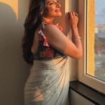 Rethika Srinivas Instagram – If you want to see the sunshine, you have to weather the storm !
 
#rethikasrinivas #rethika #sunshine #insta #joy