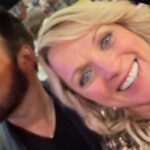 Rhonda Vincent Instagram - It’s a Grand Ole @opry Photo Booth Fun with @markwillsmusic !! #markwills #rhondavincent #opry #fun Nashville, Tennessee