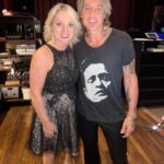Rhonda Vincent Instagram - An incredible night at the Grand Ole @opry with so many friends….. @henrychocomedy @iammaggierose @ChapelHart @keithurban and more!! We missed you @jeannieseely ❤️❤️ Now we’re on the bus to 9/14 Hiawassee GA, 9/15 Montgomery AL 9/16 Conway MO - Starvy Creek Bluegrass Festivals #RhondaVincent & The Rage www.rhondavincent.com Grand Ole Opry