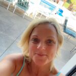 Rhonda Vincent Instagram - Fun day with friends!! Thanks for your hospitality, delicious food, pool time, sunshine, and friendship!! Now we’re rolling toward 9/5 Shipshewana IN 9/7 Trenton MO 9/8 Sullivan IL 9/9 Wagoner OK 9/13 Grand Ole Opry #RhondaVincent & The Rage www.rhondavincent.com
