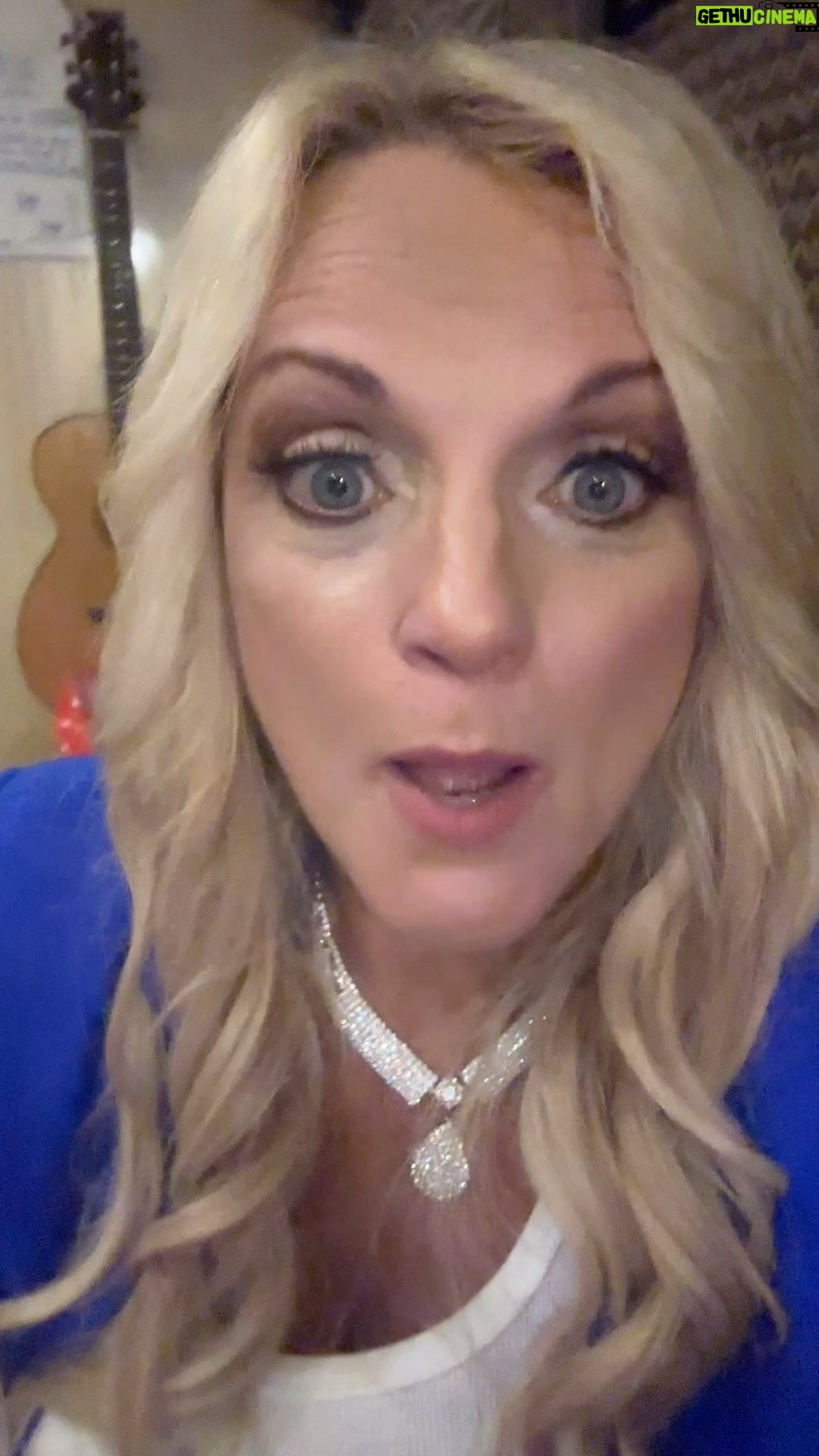 Rhonda Vincent Instagram - 8/17 Ashland Kentucky - @paramountartscenter #RhondaVincent & The Rage #Bluegrass wwwrhondavincent.com