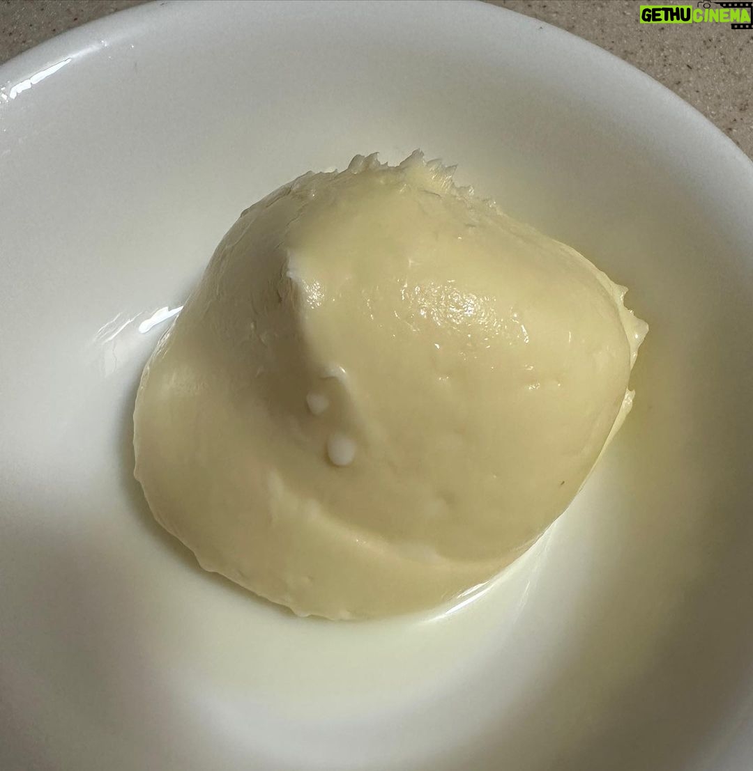 Rhonda Vincent Instagram – Fresh butter 😍 | Gethu Cinema