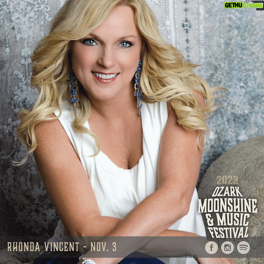 Rhonda Vincent Instagram - 11/3 Fairfield Bay, Arkansas - @ozarkmoonshinefest 11/4 Grand Ole @opry www.opry.com #rhondavincent #therage www.rhondavincent.com