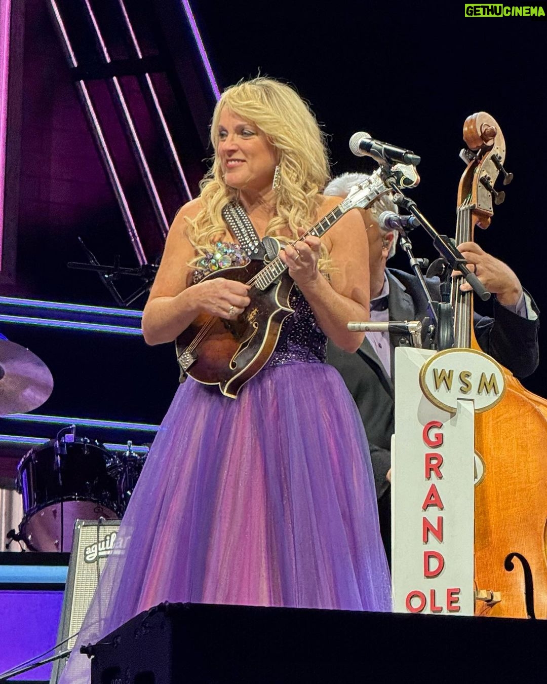 Rhonda Vincent Instagram - @opry @rhondavincent 10/31/2023 Grand Ole Opry