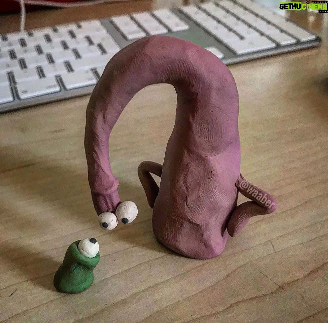 Rich Webber Instagram - Desk life #happyfriday