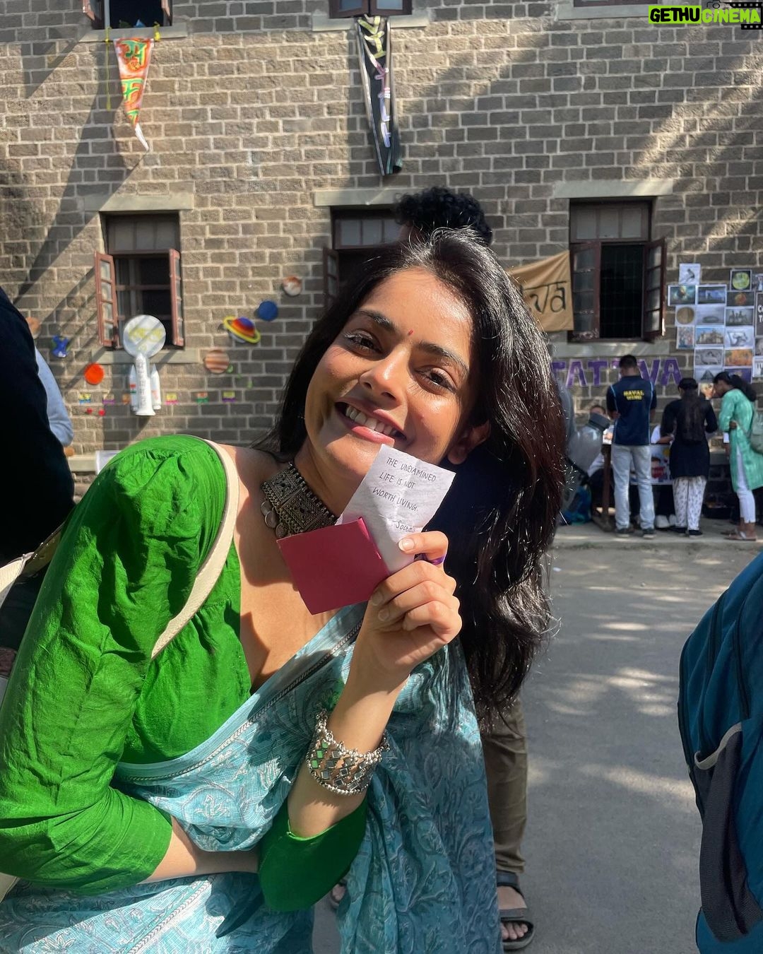 Riddhi Kumar Instagram - I met two of the COOLEST people in my favourite city yesterday- @dr_raadhikaa @ira_not_era . Radhika Ma’am was my Indian philosophy professor and a wonderful mentor who now is also the Vice Principal! Ira passed out a year after my graduation and is now a professor at our department! I feel so proud and grateful to have associated with Fergusson college. A college that holds incredible heritage value and is known for its cultural contributions. The students of philosophy had the most fun stalls with games, debates and discussions pertaining to Aesthetics, epistemology, metaphysics, ethics and logic and gave away cute goodies with a note. As I read the notes that transcended me into introspection I reflect upon how being a student at a college I would’ve never imagined sitting next to my teacher in her cabin with other faculty and students sipping tea and spilling some (hahah pls get the pun). Human connection and coming together into a space that feels like a long gone reality brings upon the most euphoric sense of nostalgia. I’m truly nostalgic, mesmerised by how situations shift and how wonderful it is to partake in moments that we reminisce of. Since it’s the ‘fest’-ive season in your colleges as well I would urge you to go and check it out! :) Fergusson College, Pune
