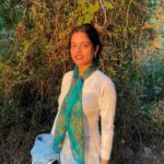 Riddhi Kumar Instagram - May this year be fulfilling, fun-filling and food-filling 🌙