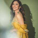 Ridhima Pandit Instagram - Is “laddoo peela colour wow” still a thing?? 😅😄😛💛💛💛 #justasking . . . . Outfit by @sheetalbatra Jewellery by @gehnajewellers1 Bangles by @rubans.in Styled by @shrushti_216 👜@nrbynidhirathi.in Shot by @rishabhkphotography Makeup by @nitinlotlikar4 Hair by @anita_matkar . . . #ridhimapandit #indianoutfit Mumbai, Maharashtra