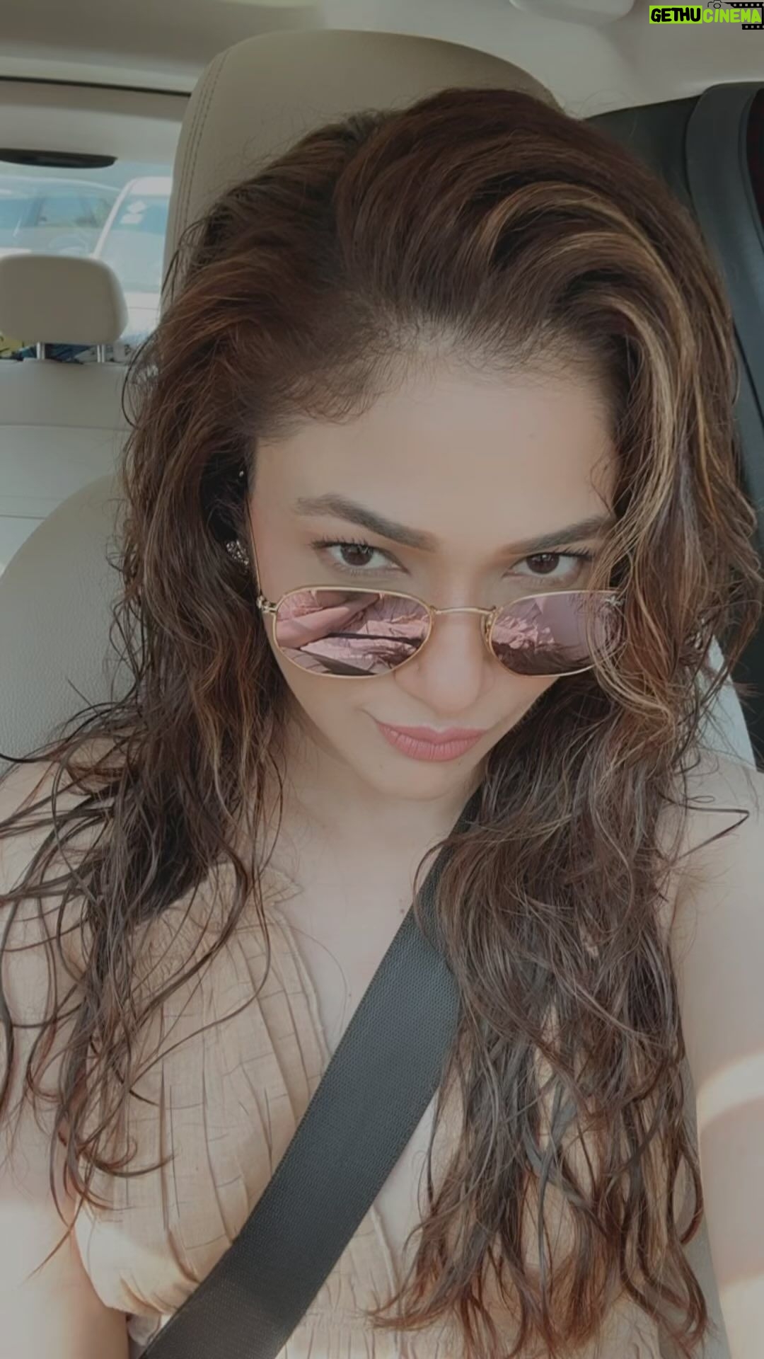 Ridhima Pandit Instagram - 2023 you were good :) 2024 you are going to be the best year ever for me.. I claim you ππ»ββοΈβΊοΈππ«π«Άπ» wishin on a miracle π€π« #2024
