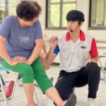 Riesling Hsieh Instagram - - 2023/09/03 今天生日，但還是想先分享一下這半年來的點滴。 - 今年畢業了🎓恭喜恭喜 很多人問到要不要考研究所，但自己也就想想而已，總覺得讀研究所什麼時候都可以讀，先出來看看自己想要什麼再說好了。 - 然後畢業後很巧的認識了工作室的老闆，就跌跌撞撞做跟自己科系相關的工作。 身邊的同學好像也沒幾個做科系相關工作，但都過得開心過得好就好！ - 帶長輩這回事自己也還在摸索，不敢稱自己是老師，叔叔阿姨在課堂上還是老師老師的叫，有點害羞但也馬上認知到自己還有很多事情要學習。 - 往年生日都好像有很多福利照但今年沒有。 今年想這樣好好的分享生活，願意聽的就留下來，不願意聽的我也不是很在意，反正沒有你要的自然會離去。 - 謝謝身邊的朋友、家人，我這禮拜不知道吃了幾塊蛋糕幾份高熱量的食物，之後還要幫身體還債我真是謝囉^_^ 之後想以分享好笑雞掰生活，然後還要好好的宣導樂齡學習的故事點滴，如果可以出單曲我會努力看看🫡 再來就是希望可以練好身材然後出寫真😍聽起來是不是很誘人啦：）我還是有一些福利在的。 所以不要在那邊靠邀❤️ 然後不要再軍人節了今天是謝大軍本人的生日(⁎⁍̴̛ᴗ⁍̴̛⁎) 跟軍人節一樣重要所以你們以後在這個時間發文怎麼樣的 最好也給我提到是我的生日不然我看到一個檢舉一個🥺 #軍人節 #謝大軍生日