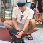 Riesling Hsieh Instagram - - 黑到看不到臉的小黑🐶 以後要養臺灣犬加小橘貓 有夠Local 但好想每天咬他們的耳朵 🕶️/ @molsionofficial_tw 臺東三仙台