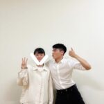 Riesling Hsieh Instagram – –
今年歌唱比賽又有名次啦～
跟去年一樣是冠軍🏆，但今年是挑戰團體組。
雖然個人組也有進決賽，但自己也放比較多心思在跟宇雯練習，個人組的歌好好唱過就好。
–
決賽的歌從大二就決定好了，這是真的！
因為看到聲林之王陳忻玥跟蕭敬騰合唱：你朝我的方向走來，就覺得這首歌也太適合表演了！
所以早早就決定如果團體組進決賽要跟李宇雯唱這首❤️
–
@for6655891 腸腸今年個人組冠軍太讚啦，你超棒的
我有幫你遮臉，變成尖尖V臉，有漂亮到
然後為什麼要比三我真的不知道：）

#歌唱比賽