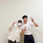 Riesling Hsieh Instagram - - 今年歌唱比賽又有名次啦～ 跟去年一樣是冠軍🏆，但今年是挑戰團體組。 雖然個人組也有進決賽，但自己也放比較多心思在跟宇雯練習，個人組的歌好好唱過就好。 - 決賽的歌從大二就決定好了，這是真的！ 因為看到聲林之王陳忻玥跟蕭敬騰合唱：你朝我的方向走來，就覺得這首歌也太適合表演了！ 所以早早就決定如果團體組進決賽要跟李宇雯唱這首❤️ - @for6655891 腸腸今年個人組冠軍太讚啦，你超棒的 我有幫你遮臉，變成尖尖V臉，有漂亮到 然後為什麼要比三我真的不知道：） #歌唱比賽