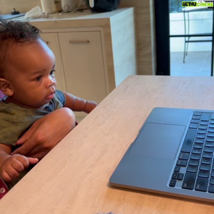 Rihanna - 8.5 Million Likes - my son when he found out his sibling is going to the Oscars and not him
@theacademy #oscarnominee #oscarperformancein1week
swipe for tb of my fat man