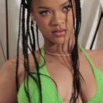 Rihanna Instagram - ……@savagexfenty