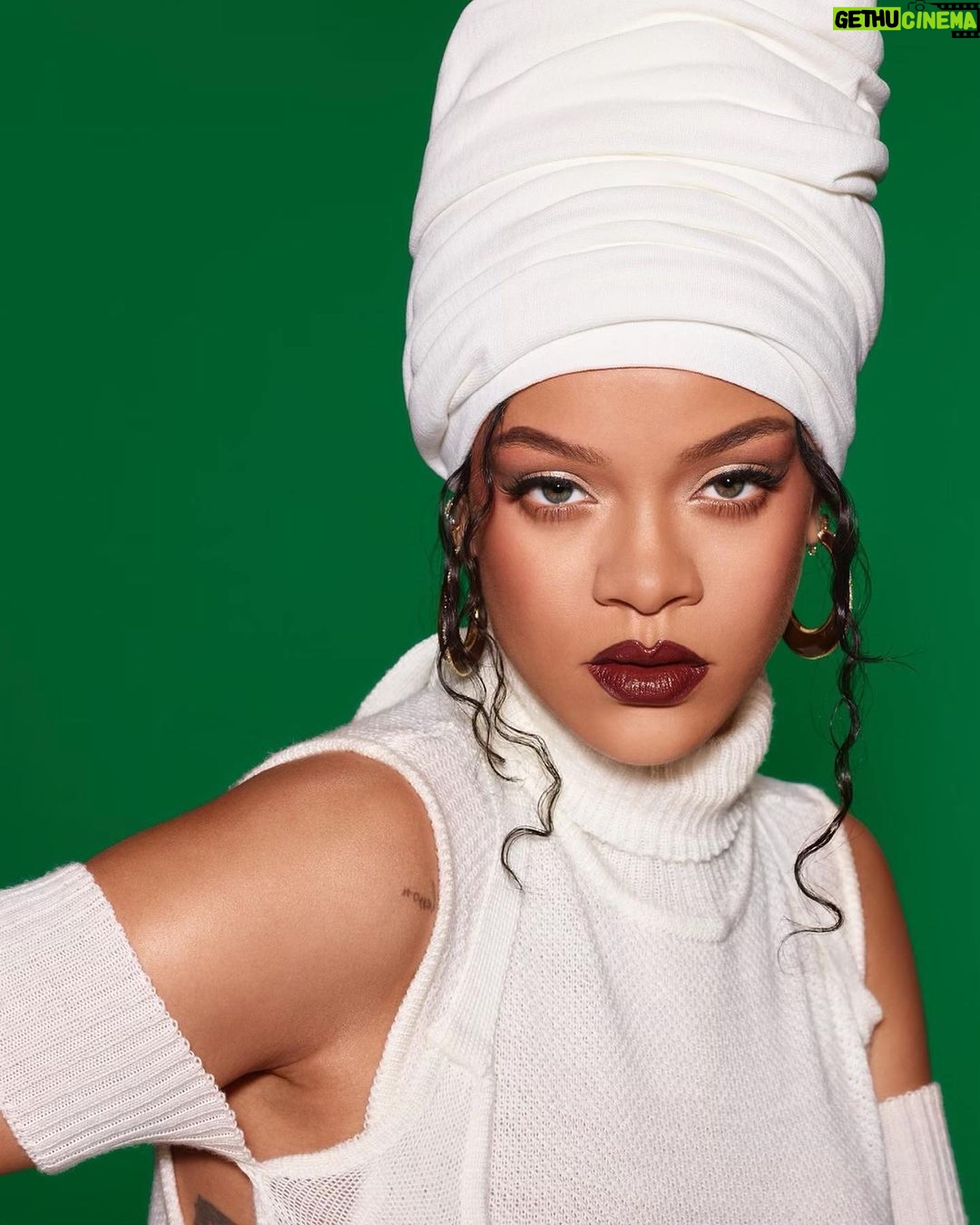 Rihanna Instagram - i’ve been waiting for this moment!! @fentybeauty & @fentyskin are finally dropping in AFRICA!!! Botswana, Ghana, Kenya, Namibia, Nigeria, South Africa, Zambia, Zimbabwe...we comin at ya May 27th and that’s just the beginning!!! #FentyAfrica