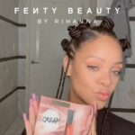 Rihanna Instagram – get into this 🍑!!!

#RESTINGPEACHFACE available now at @fentybeauty @sephora @bootsuk @harveynichols
