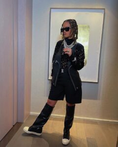 Rihanna Instagram - D . S . 4 🥷🏻