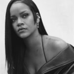 Rihanna Instagram - #FENTYPARFUM COMING SOON👀