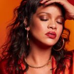 Rihanna Instagram - I KNOOOOWWW y’all didn’t think we were done with Gloss Bomb right?!!! 🥵 @fentybeauty we back at it with this new #GLOSSBOMBHEAT for juicy, glossy, plumped up lips. Grab it now at fentybeauty.com, @sephora, @bootsuk & @harveynichols 🔥