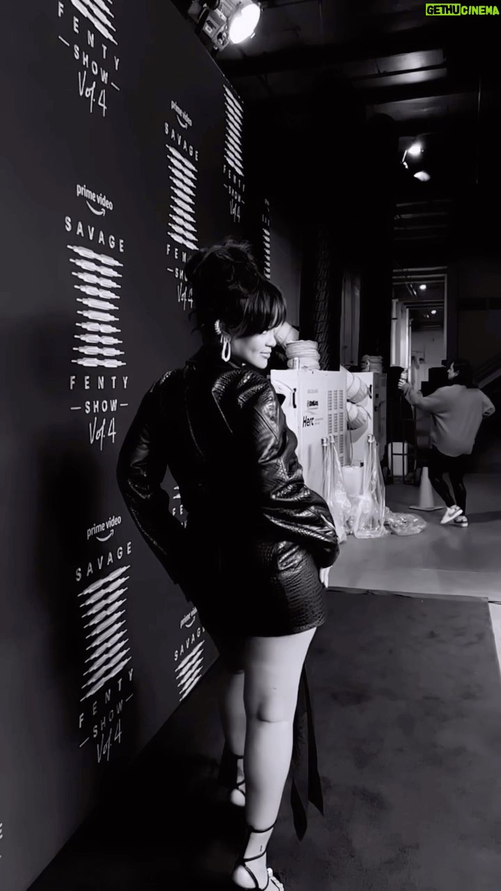 Rihanna Instagram - volume 4 loading!! #SAVAGEXFENTYSHOW @savagexfenty @primevideo