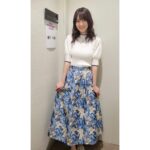 Rina Aizawa Instagram - 【おしらせ】 8月5日(金)夜8時はテレビ東京「強行犯係樋口顕」第4話の放送です！ そして、そのあと夜9時からは「所さんの学校では教えてくれないそこんトコロ」に出演致します。 続けてご覧になっていただけたら嬉しいです🌷 👗@emilychan_official 👡@dianashoespress 💍@hpfrance_official