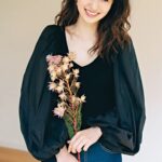 Rina Aizawa Instagram - 明日9/30、19:00〜「MORE×逢沢りな」コラボインスタライブをします！！初めてのインスタライブですっ、どきどき。 お時間ありましたら、ぜひ覗きに来て下さいね!! 何か質問があればコメント下さい☺️