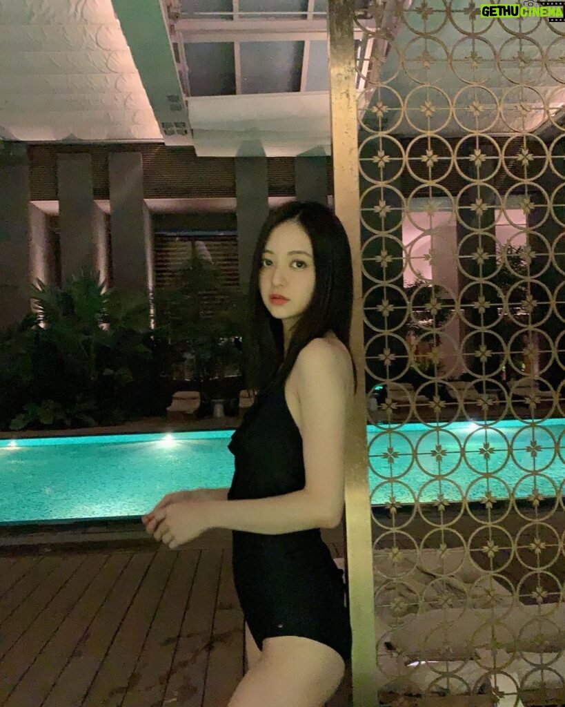 Rina Aizawa Instagram - pool