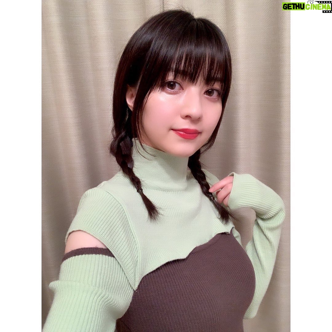 Rina Aizawa Instagram - おうちでメイクして着替えて写真撮ってみたよ🧸💚