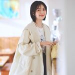 Rina Aizawa Instagram - stola. ”フェミニン派のための春の本命アウター“ 暖かい季節が待ち遠しい~🫶