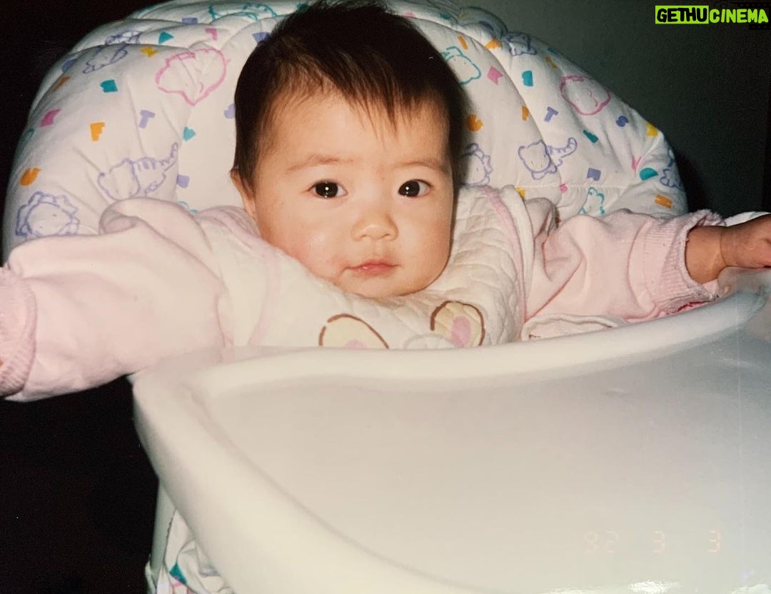 Rina Aizawa Instagram - 29歳になりました。 皆さんが幸せでいることが私の幸せだよぉ!ほんとに!☺️ みんな健康でいて下さいね♡ 〜チビりなを添えて〜