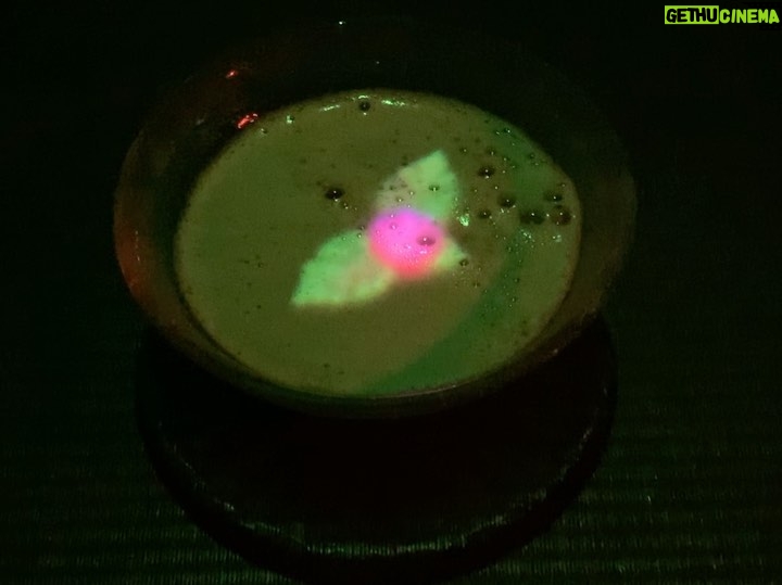 Rina Aizawa Instagram - 高校時代からの友達と🧸🧡 teamLab Borderless / チームラボボーダレス