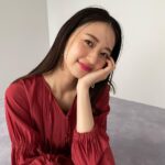 Rina Aizawa Instagram - MOREの撮影でしたん🍎