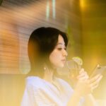 Rina Aizawa Instagram - 『サブスク彼女』Episode.3 遂に私が演じさせていただいた“スミレ“が登場します。 5月21日(日)0時55分放送 ABCテレビ TVer見逃し配信 DMM TV独占配信 本日の深夜です🍷🌃 今まであまり演じたことのないタイプのお姉さんな役柄でした…! ぜひご覧になっていただきたいです☺️
