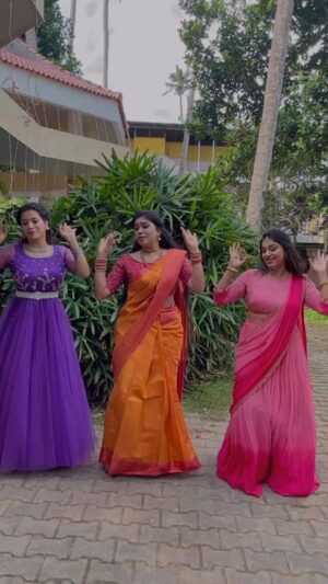 Rini Raj Instagram - How’s This Trio ?♥️😼

#reels #reelsinstagram #trendingreels #instagram #actor #friendship #bff #friendshipgoals