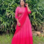 Rini Raj Instagram – 🩷
.
.
.
👗 @houseofemkay ❣️