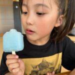 Ririsa Miyazaki Instagram - 撮影の合間に差し入れでいただいたアイスおいしかったです♡ #ばらかもん #琴石なる役 #宮崎莉里沙