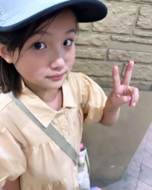 Ririsa Miyazaki Instagram - 学校で運動会の練習を頑張ってます！！
お友達と公園でダンスの練習をしました☺︎

#走るの苦手だけど好き 
#行事は全力で楽しむ派