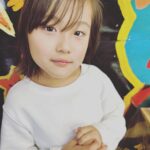 Ririsa Miyazaki Instagram - ばらかもん最終回ご覧いただきありがとうございます‼︎ なるは先生の字がみれて嬉しかったです！あとお父さんと言えたのも良かったです☺︎ 終わってしまってとてもさみしいですがまたみなさんに応援してもらえるように頑張ります💪 #ばらかもん #琴石なる役